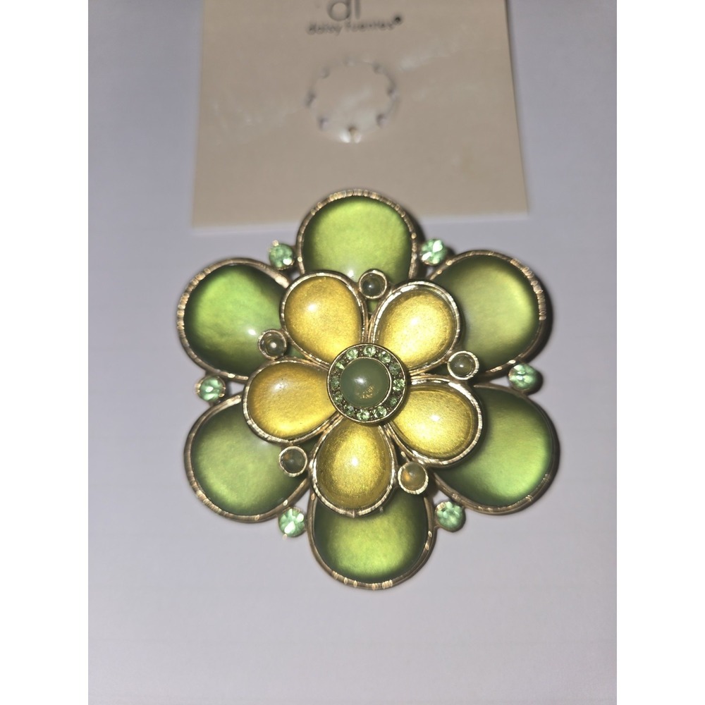 Lg. Daisy Fuentes Flower Brooch Green Yellow Gold Tone Cabochon Rhinestones